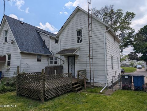 Tiny photo for 1758 Georgia Avenue, Toledo, OH 43613 (MLS # 10007974)