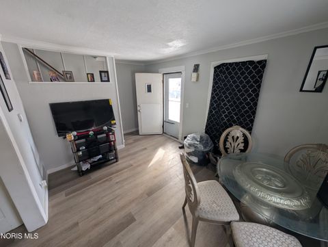 Tiny photo for 1758 Georgia Avenue, Toledo, OH 43613 (MLS # 10007974)
