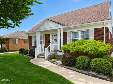 Tiny photo for 4517 Clover Lane, Toledo, OH 43623 (MLS # 10011573)