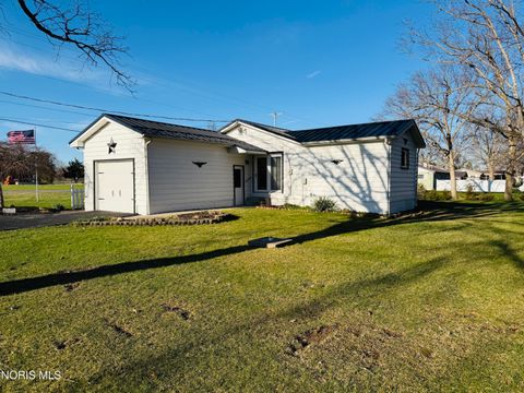 Tiny photo for 24603 Watson Road, Defiance, OH 43512 (MLS # 10005672)