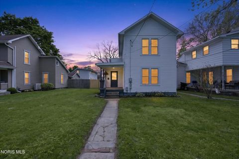 Photo of 134 Lehman Avenue, Bowling Green, OH 43402 (MLS # 10007296)