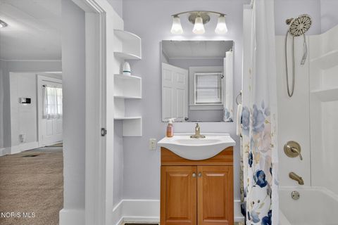 Tiny photo for 134 Lehman Avenue, Bowling Green, OH 43402 (MLS # 10007296)