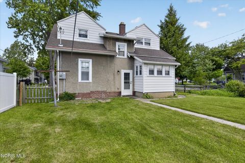 Tiny photo for 326 E Dudley Street, Maumee, OH 43537 (MLS # 10007958)