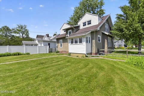 Tiny photo for 326 E Dudley Street, Maumee, OH 43537 (MLS # 10007958)