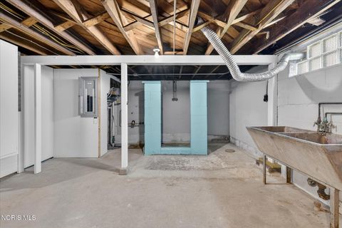 Tiny photo for 326 E Dudley Street, Maumee, OH 43537 (MLS # 10007958)
