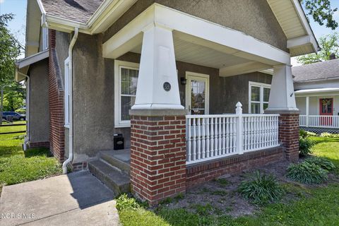 Tiny photo for 326 E Dudley Street, Maumee, OH 43537 (MLS # 10007958)