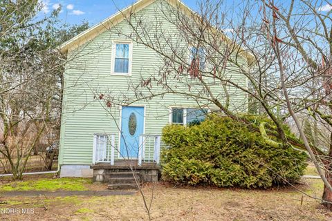 Homes For Sale - 1402 S Crissey Road<br/> Lucas County, Holland, OH 43528