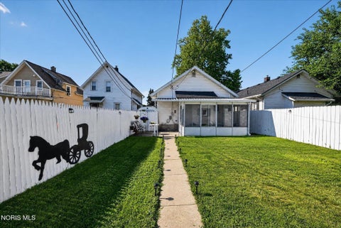 Tiny photo for 2049 Hurd Street, Toledo, OH 43605 (MLS # 10011616)