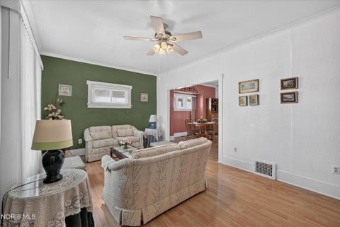 Tiny photo for 2049 Hurd Street, Toledo, OH 43605 (MLS # 10011616)