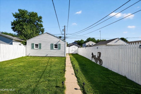 Tiny photo for 2049 Hurd Street, Toledo, OH 43605 (MLS # 10011616)