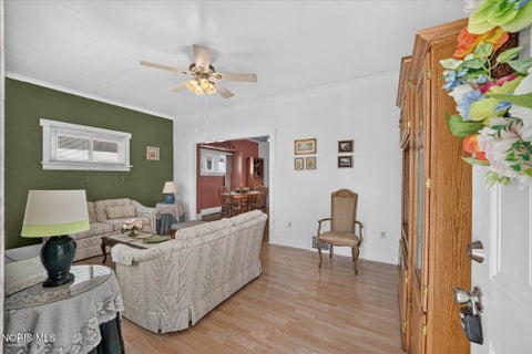 Tiny photo for 2049 Hurd Street, Toledo, OH 43605 (MLS # 10011616)