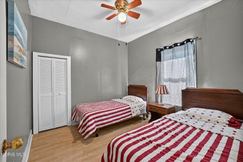 Tiny photo for 2049 Hurd Street, Toledo, OH 43605 (MLS # 10011616)