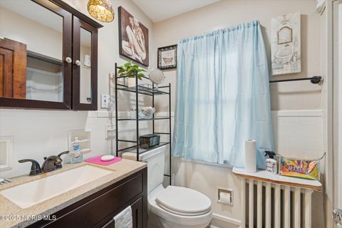 Tiny photo for 1942 Wellesley Drive, Toledo, OH 43606 (MLS # 10000685)