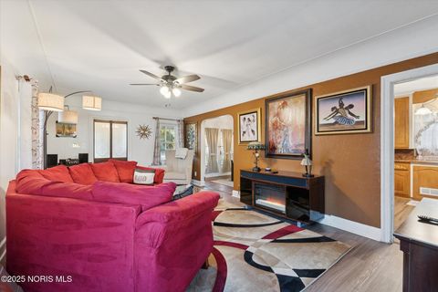 Tiny photo for 1942 Wellesley Drive, Toledo, OH 43606 (MLS # 10000685)