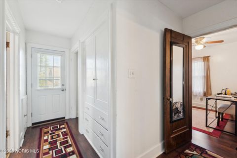 Tiny photo for 1942 Wellesley Drive, Toledo, OH 43606 (MLS # 10000685)