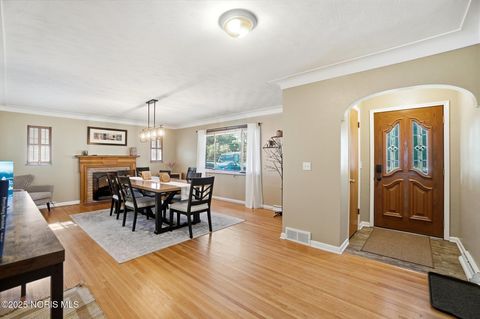 Tiny photo for 893 Mulberry Street, Perrysburg, OH 43551 (MLS # 10001595)