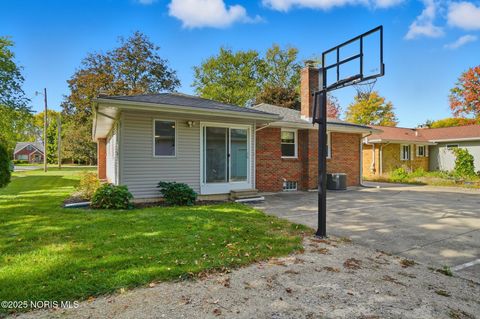 Tiny photo for 893 Mulberry Street, Perrysburg, OH 43551 (MLS # 10001595)