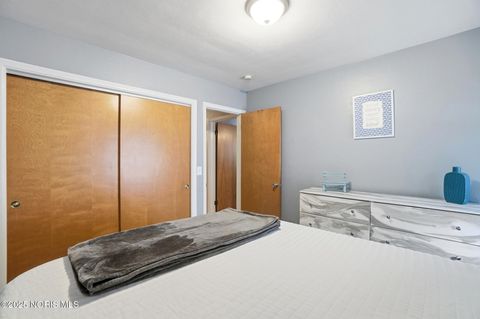 Tiny photo for 893 Mulberry Street, Perrysburg, OH 43551 (MLS # 10001595)