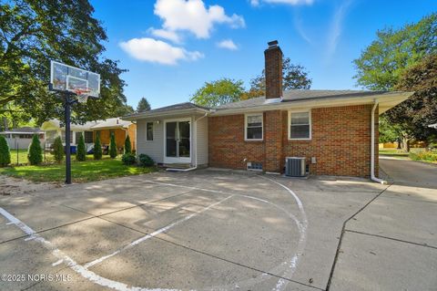 Tiny photo for 893 Mulberry Street, Perrysburg, OH 43551 (MLS # 10001595)