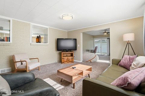 Tiny photo for 893 Mulberry Street, Perrysburg, OH 43551 (MLS # 10001595)