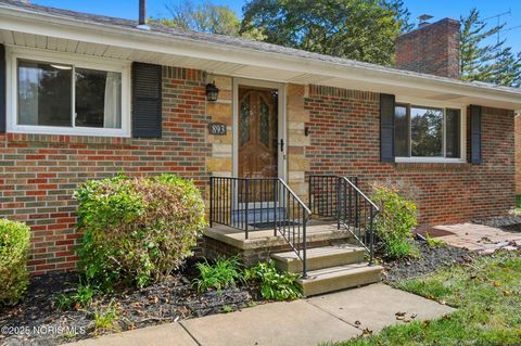 Tiny photo for 893 Mulberry Street, Perrysburg, OH 43551 (MLS # 10001595)