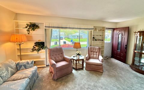 Tiny photo for 1326 Pennelwood Drive, Toledo, OH 43614 (MLS # 10006765)