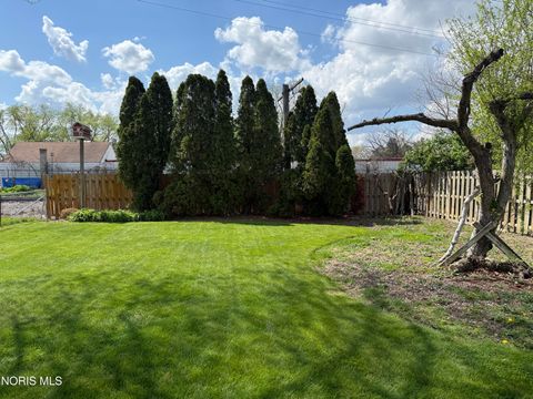 Tiny photo for 1326 Pennelwood Drive, Toledo, OH 43614 (MLS # 10006765)