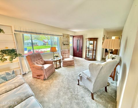 Tiny photo for 1326 Pennelwood Drive, Toledo, OH 43614 (MLS # 10006765)