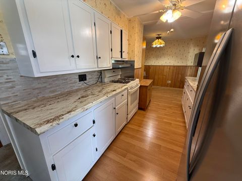 Tiny photo for 1326 Pennelwood Drive, Toledo, OH 43614 (MLS # 10006765)