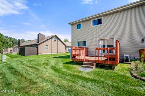 Tiny photo for 1124 Bernath Parkway, Toledo, OH 43615 (MLS # 10013784)