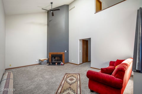 Tiny photo for 1124 Bernath Parkway, Toledo, OH 43615 (MLS # 10013784)