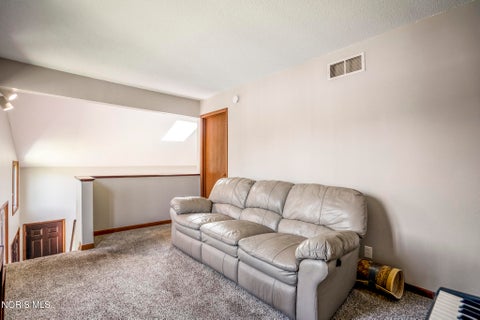 Tiny photo for 1124 Bernath Parkway, Toledo, OH 43615 (MLS # 10013784)
