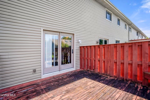 Tiny photo for 1124 Bernath Parkway, Toledo, OH 43615 (MLS # 10013784)