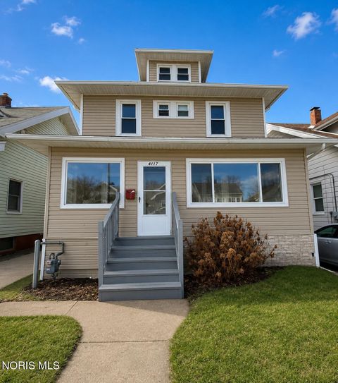 Photo of 4117 Mayfield Drive, Toledo, OH 43612 (MLS # 10008181)
