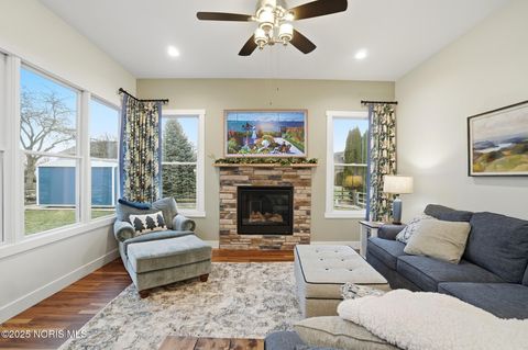 Tiny photo for 305 Ridgepoint Circle, Waterville, OH 43566 (MLS # 10004902)