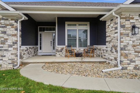 Tiny photo for 305 Ridgepoint Circle, Waterville, OH 43566 (MLS # 10004902)