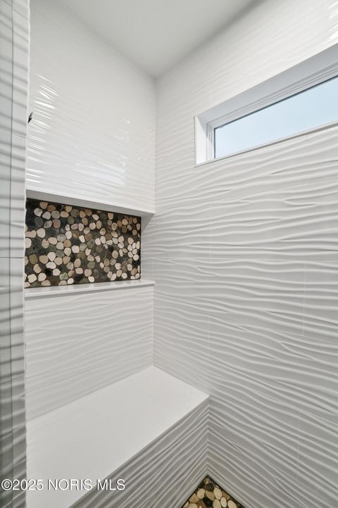 Tiny photo for 305 Ridgepoint Circle, Waterville, OH 43566 (MLS # 10004902)