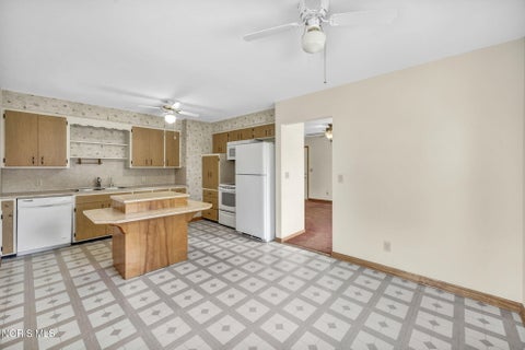 Tiny photo for 999 N Warpole Street, Upper Sandusky, OH 43351 (MLS # 10010184)