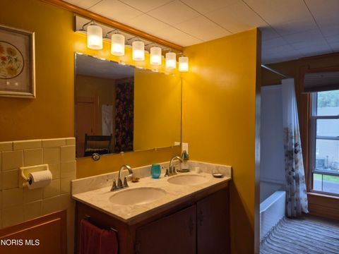 Tiny photo for 435 S Church Street, Bowling Green, OH 43402 (MLS # 10008236)