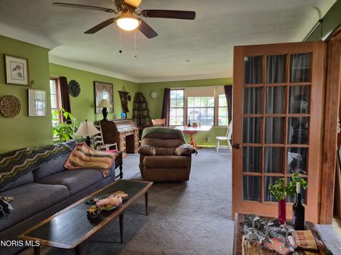 Tiny photo for 435 S Church Street, Bowling Green, OH 43402 (MLS # 10008236)