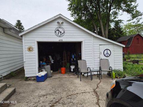 Tiny photo for 435 S Church Street, Bowling Green, OH 43402 (MLS # 10008236)