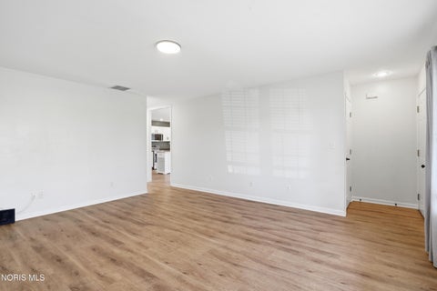 Tiny photo for 1007 Crystal Lane, Findlay, OH 45840 (MLS # 10009325)