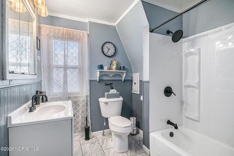 Tiny photo for 4532 290th Street, Toledo, OH 43611 (MLS # 10003001)