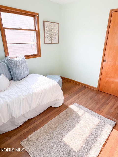 Tiny photo for 1937 Bonfield Drive, Toledo, OH 43609 (MLS # 10010457)