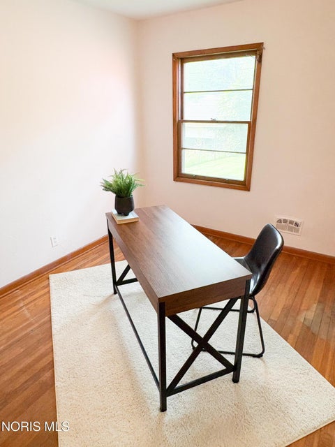 Tiny photo for 1937 Bonfield Drive, Toledo, OH 43609 (MLS # 10010457)