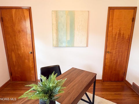 Tiny photo for 1937 Bonfield Drive, Toledo, OH 43609 (MLS # 10010457)