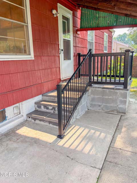 Tiny photo for 1937 Bonfield Drive, Toledo, OH 43609 (MLS # 10010457)