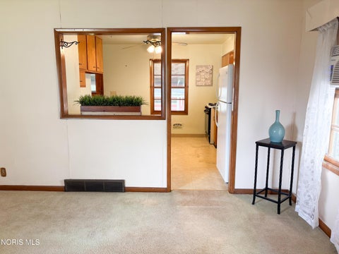 Tiny photo for 1937 Bonfield Drive, Toledo, OH 43609 (MLS # 10010457)