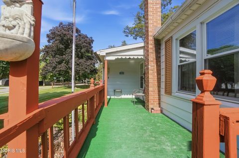 Tiny photo for 20240 Oak Street, Weston, OH 43569 (MLS # 10008546)