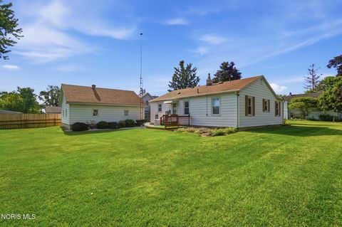 Tiny photo for 20240 Oak Street, Weston, OH 43569 (MLS # 10008546)